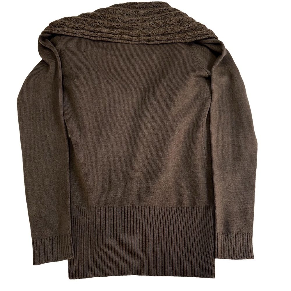 VENUS Brown Knit Cardigan Sweater with Buckle 
Size Small 
NWT
Crochet Trim - Picture 7 of 12